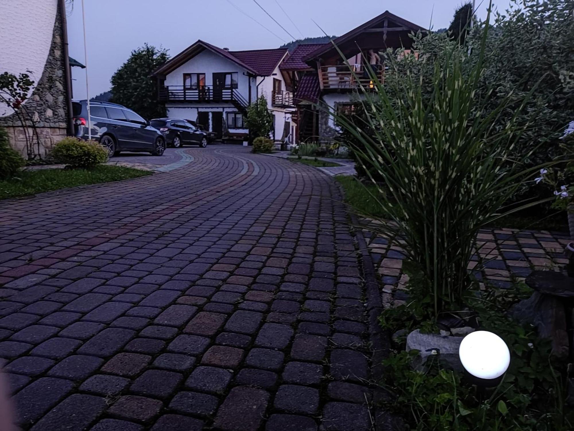 Апартаменти "У Кузьмича" 2 Mykulychyn Exterior foto
